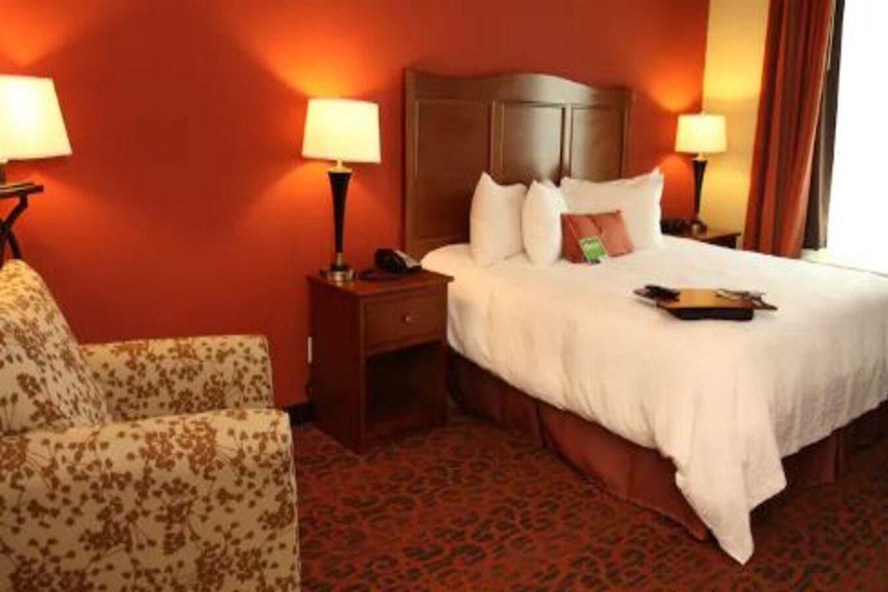 Hampton Inn & Suites Бастроп Екстер'єр фото